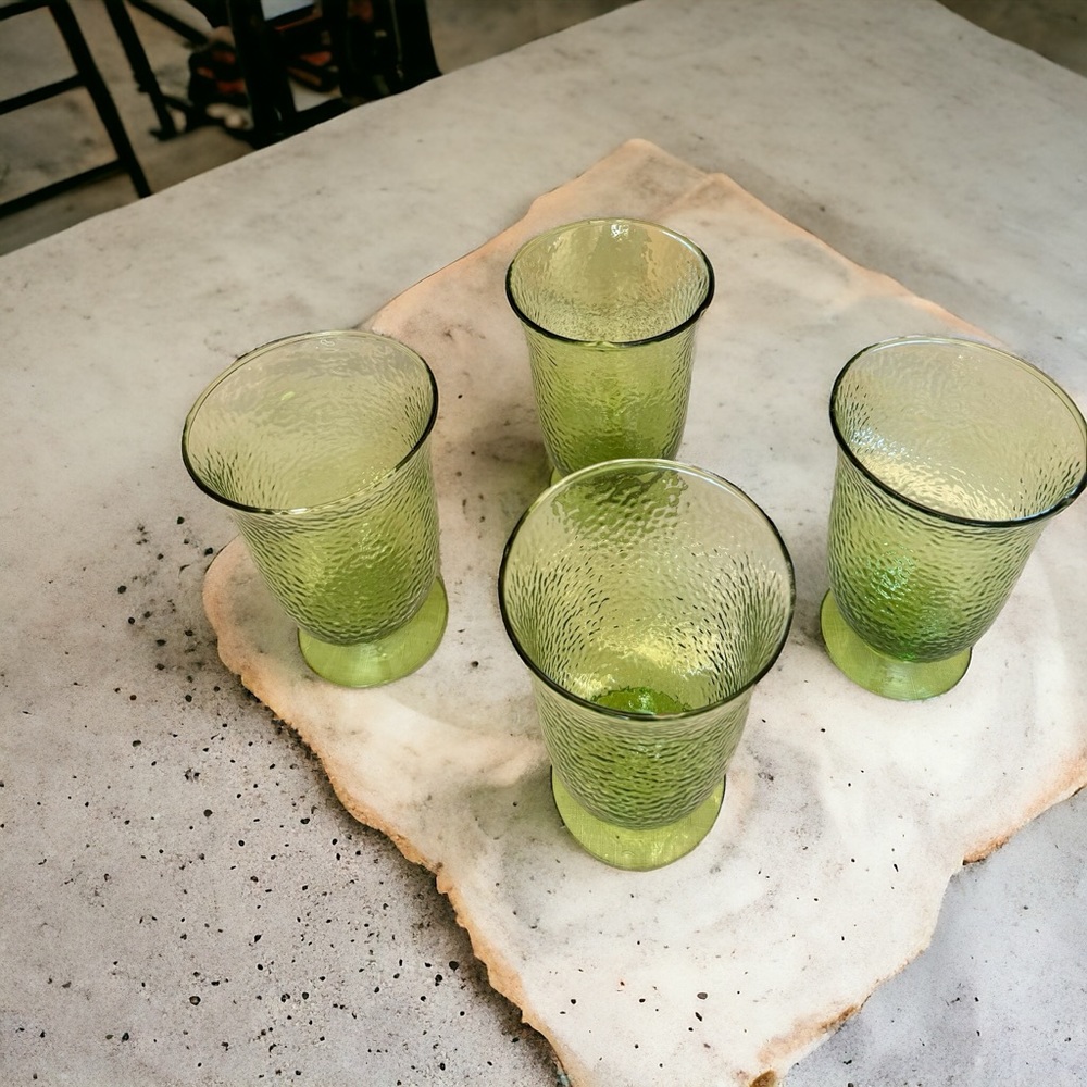 48 hour Sale Home Interiors and Gifts Retired Avocado Green  Pebbled Glasses NIB